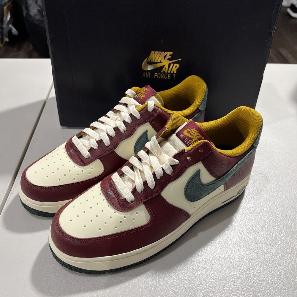 Nike Air Force 1 07 LV8 AF1 Coconut Milk Dark Team Red Men 9.5 Casual HQ3612-113